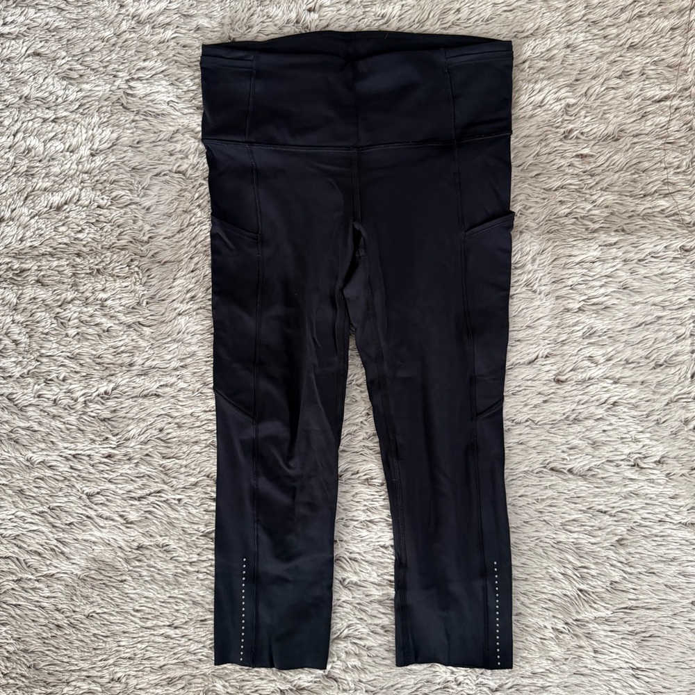Lululemon Fast & Free Crop Il Size 6 Black